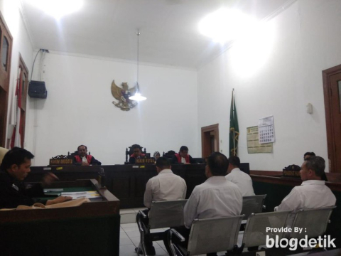 Hukum 