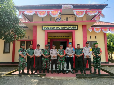 Sinergitas TNI-Polri, Polsek Kotapadang Terima Ucapan Selamat Hari Bhayangkara dari Koramil 409-06