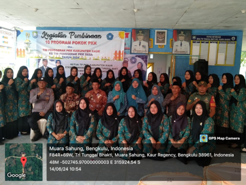 Polsek Muara Sahung Hadiri Kegiatan Pembinaan yang Dilakukan PKK Kecamatan dengan PKK Desa Tri Tunggal Bakti