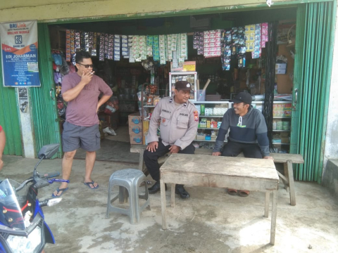Sambangi Pemukiman Penduduk, Personel Polsek Muara Sahung Patroli KRYD 
