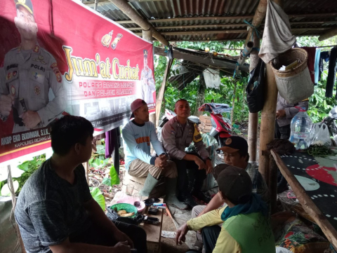 Jumat Curhat Polsek Sindang Kelingi: Meningkatkan Keamanan dan Kolaborasi dengan Warga