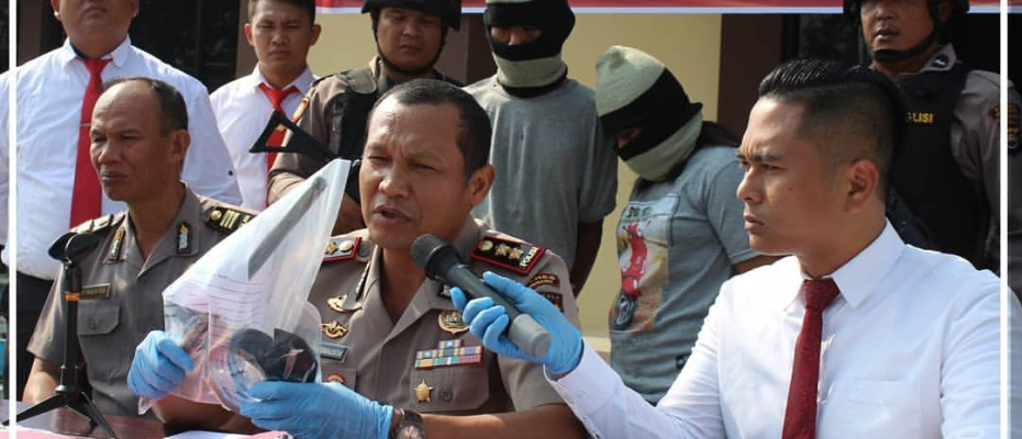 Hukum