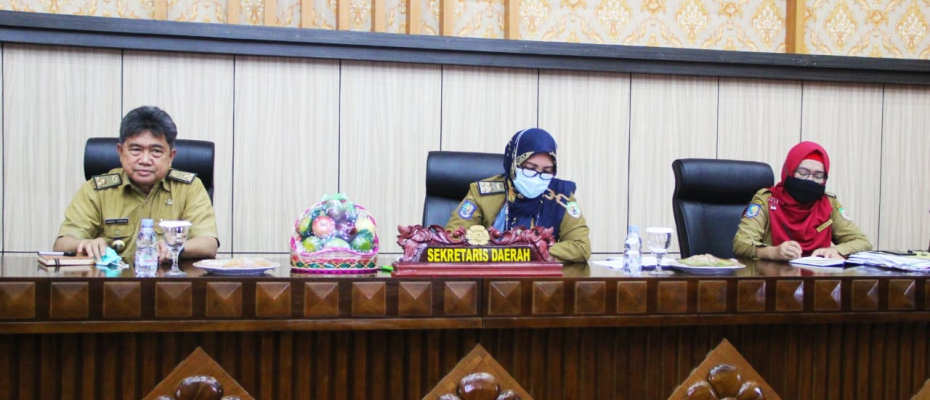 Rapat Pembahasan Mengatasi Kelangkahan LPG 3 Kg di Provinsi Bengkulu via Zoom Meeting, di Ruang Pola Pemprov Bengkulu