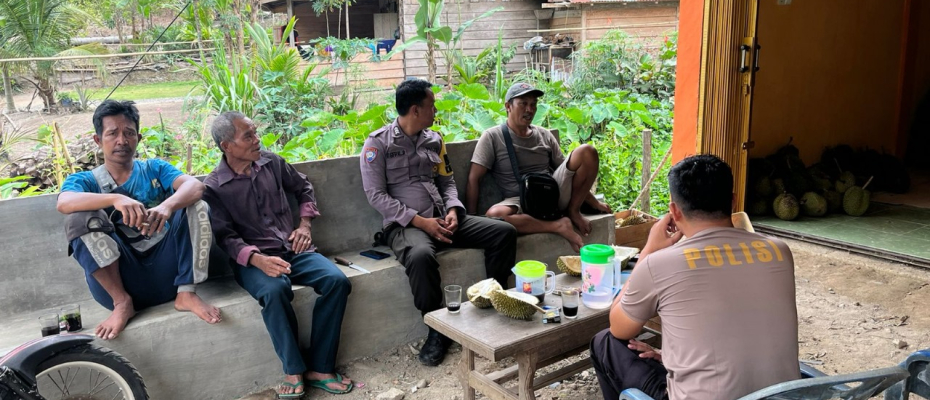 Tanggapi Aduan Masyarakat, Polsek Muara Sahung Sambangi Warga Gali Informasi Adanya Binatang Buas yang Berkeliaran
