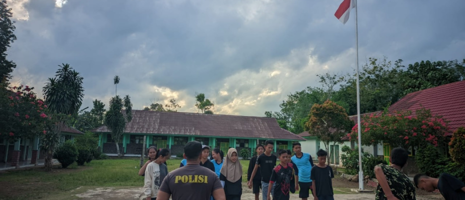 Wujudkan Hidup Sehat, Polsek Kotapadang Gelar Olahraga Bersama Remaja 