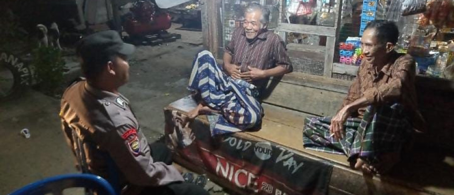 Patroli KRYD dalam rangka Pengawasan Kamtibmas dan 3C, Polsek Muara Sahung Sambangi Warga 