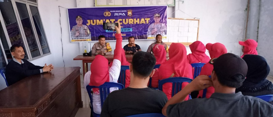 Bhabinkamtibmas Polsek Kotapadang Jumat Curhat di Desa Lubuk Belimbing 