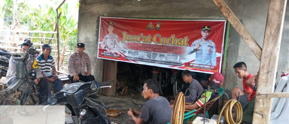 Polsek Kotapadang Jumat Curhat dengan Warga Desa Durian Mas