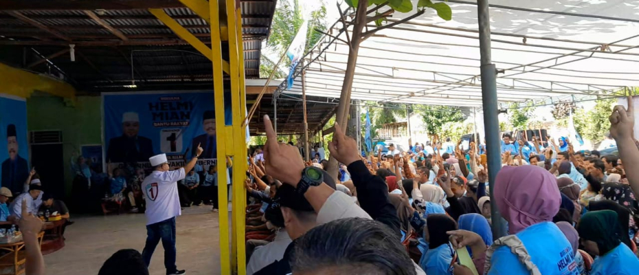 Ratusan Warga Kembang Seri Siap Kawal Helmi-Mian Sampai Jadi Gubernur