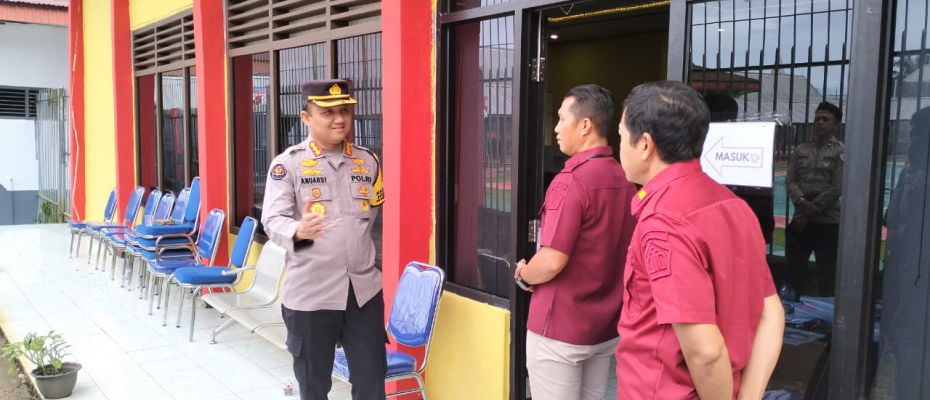 Pamatwil Bersama Kapolres BU Cek Langsung Pelaksanaan Tahapan Pungut Suara Pemilukada Serentak 2024 di TPS Khusus Lapas