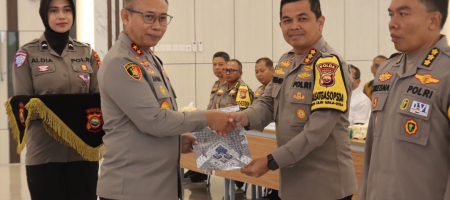 Polda Bengkulu Teken Pakta Integritas dan Penyerahan DIPA T.A 2025 Polda Bengkulu Teken Pakta Integritas dan Penyerahan DIPA T.A 2025